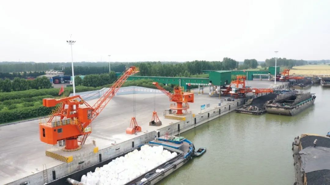 15937605701775799kxF.jpeg 640-9.jpeg