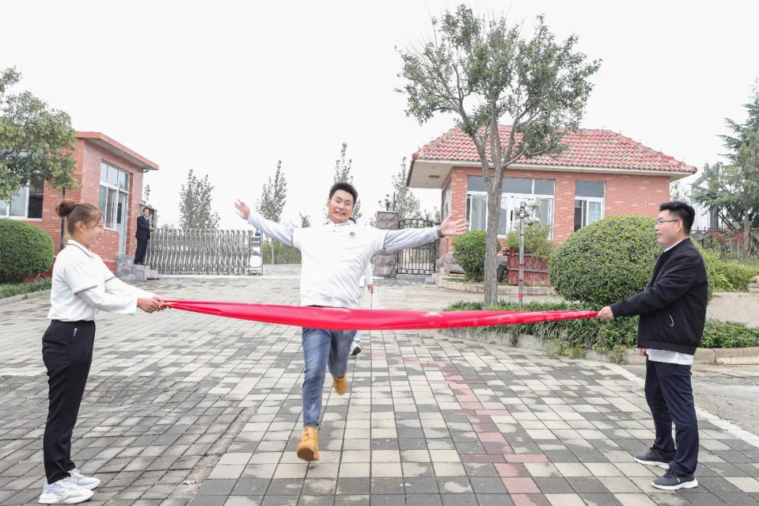 16351435099356487lBU.jpg 44.jpg